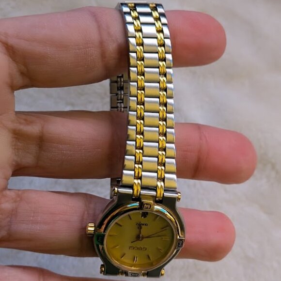 GUCCI SWISS MADE Quartz Gold & Silver w/ Date W/R 3ATM - Picture 7 of 15